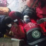 Derrumbe de pared por viento: una mujer herida en Campo Verde