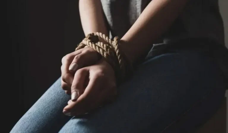 Robo en Perico: tres delincuentes maniataron a una mujer y sustrajeron 11 millones