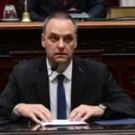 Adorni rechaza renunciar y defiende su gestión ante el Congreso