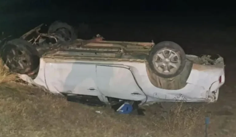 Grave accidente: una persona en estado crítico tras vuelco en Pumahuasi