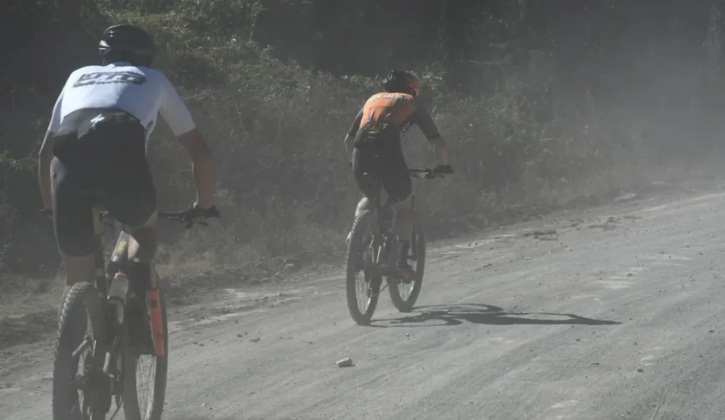 Más de 200 ciclistas en el rally de mountain bike Santa Clara-El Fuerte