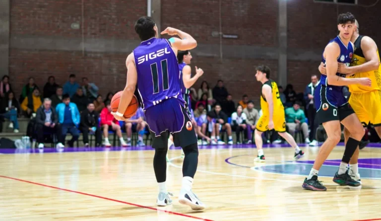 El Carmen venció a Montmartre y mantiene su invicto en la Liga Federal