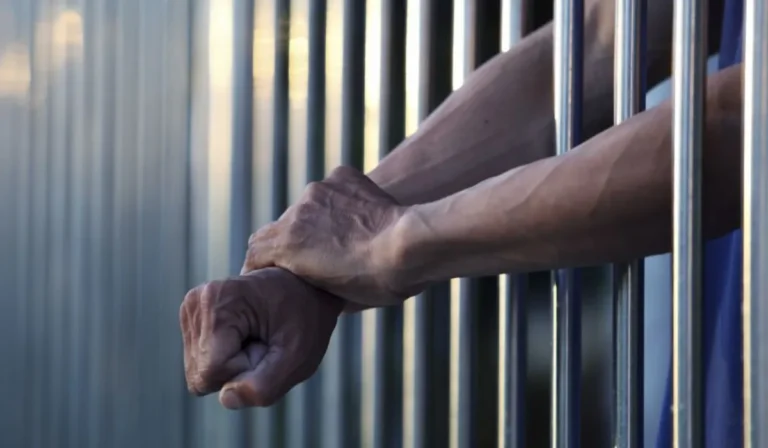 Condenan a siete años de prisión a ex policía por abuso sexual en Jujuy