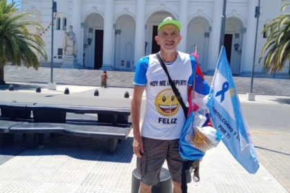Gendarme retirado recorre la Argentina corriendo para concientizar sobre prevención del cáncer