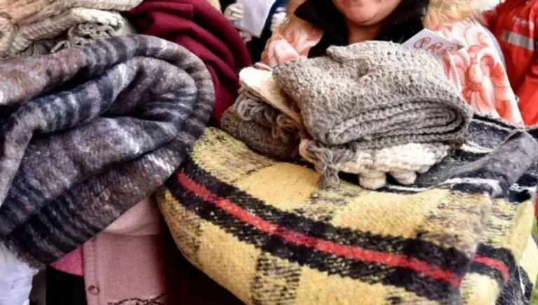 Gimnasia organiza colecta solidaria de abrigos y frazadas