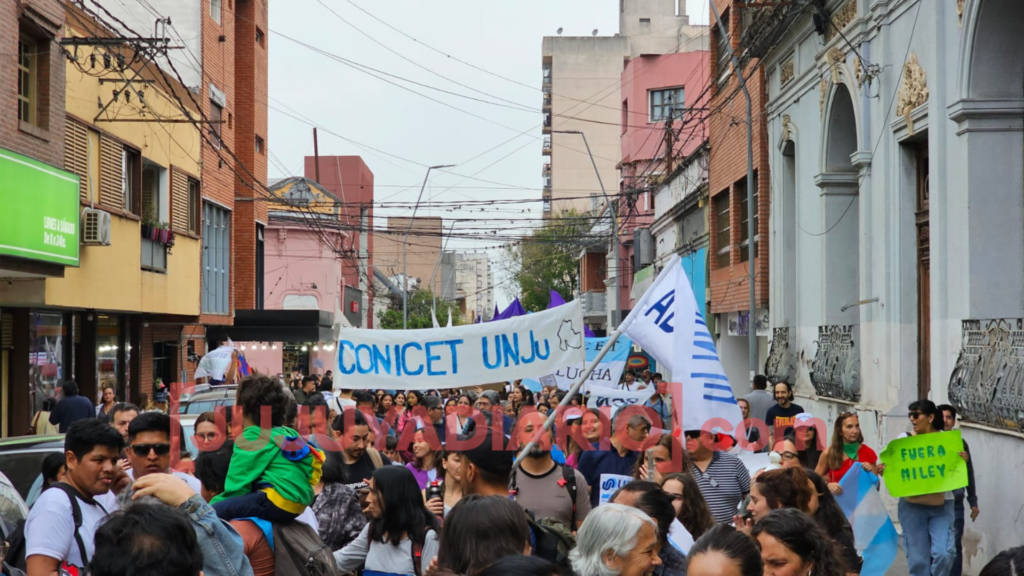 La marcha federal universitaria convoca a gremios, estudiantes y científicos en defensa del financiamiento