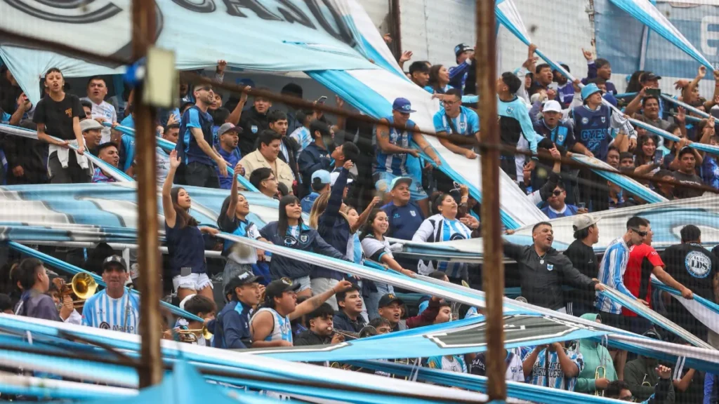 Gimnasia lanza promoción especial para socios en el estadio 23 de Agosto
