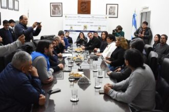 Representantes municipales debaten sobre los problemas del transporte interurbano