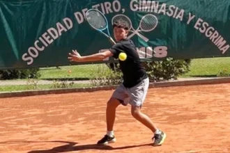 Torneo de tenis menores en el Club Tiro con participantes de tres provincias