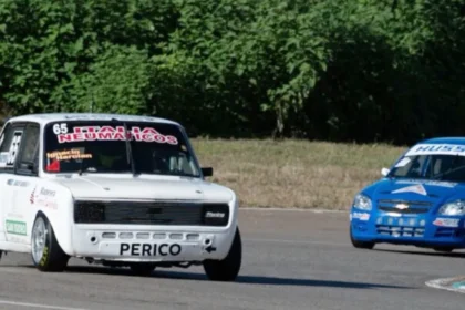 Pilotos jujeños compiten en Salta con el espectáculo del TC2000