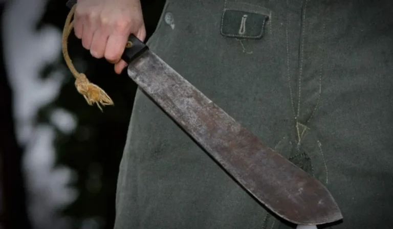 Robo en banda en Alto Comedero: atacaron a joven con machete