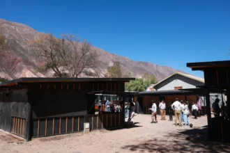 El mercado de Maimará en la estación del Tren Solar impulsa a productores locales