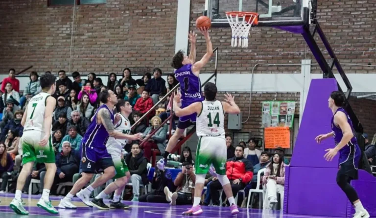 El Carmen Básquet logra su duodécima victoria consecutiva en casa