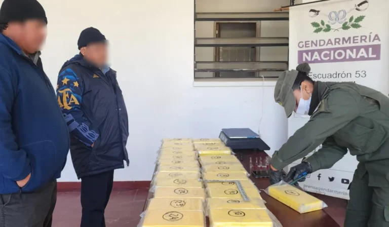 Decomiso de cocaína en Tumbaya: pareja detenida con 25 kilos