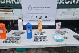 Gendarmería incautó cocaína en un micro que partió de Jujuy, oculta en envases de shampoo