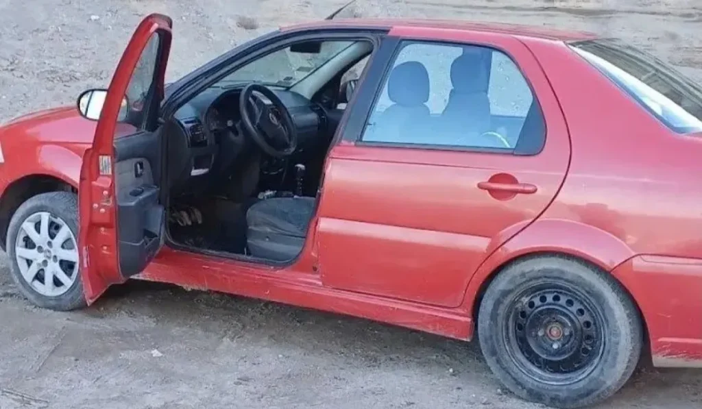 Hallazgo insólito: detuvieron a un ladrón durmiendo en el asiento trasero de un auto en Alto Comedero