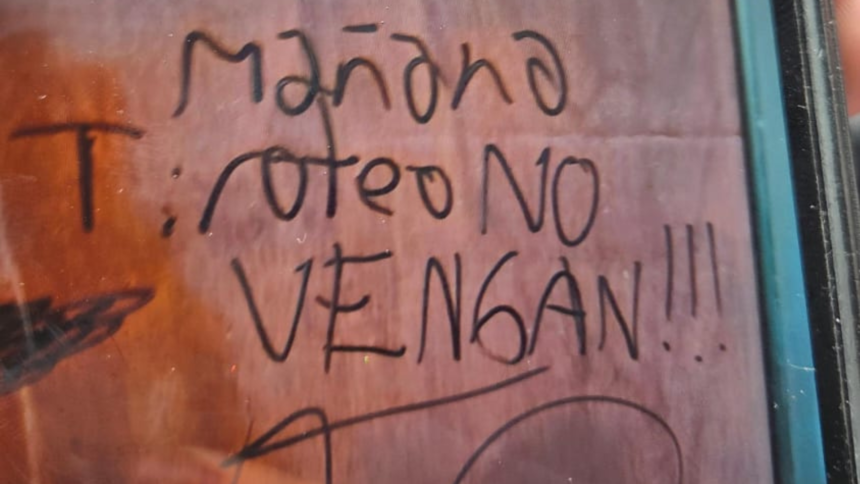 Amenaza de tiroteo en escuela: Protocolo activado y restricción de mochilas