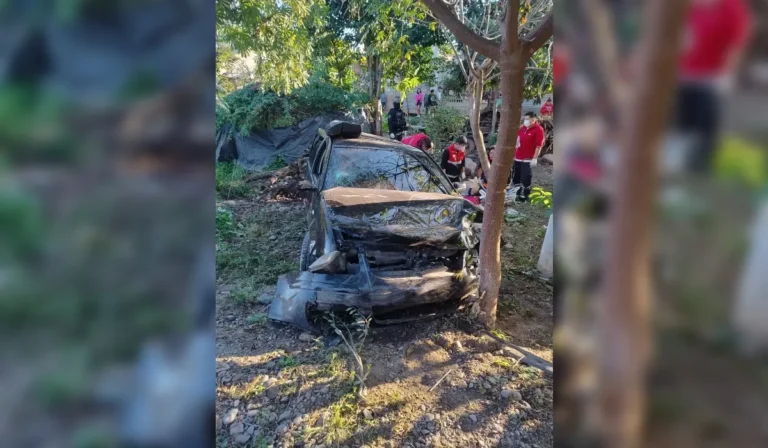 Trágico vuelco en Monterrico: una persona fallecida y cinco heridos