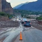 Cortes de rutas en Jujuy: desmoronamientos y crecidas de ríos afectan la circulación