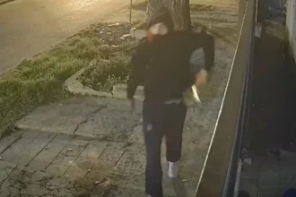 Robo de celular en Palpalá: una mujer recuperó su teléfono tras perseguir al delincuente