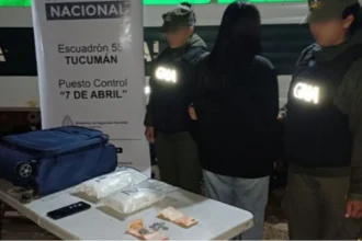 Detienen a una mujer con más de dos kilos de cocaína en el doble fondo de su valija