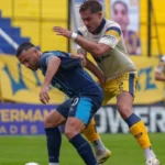 Atlanta logra contundente victoria sobre Gimnasia y se posiciona como líder
