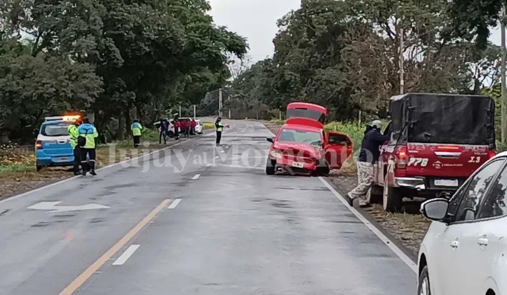 Choque frontal en la Ruta 42 dejó dos personas atrapadas con heridas graves