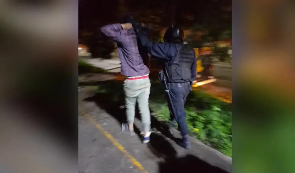 Detienen a camionero alcoholizado que circulaba en contramano por avenida 19 de Abril