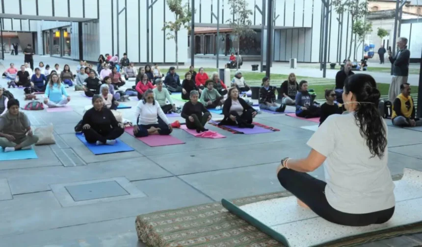 La práctica del yoga se expande en Jujuy con propuestas gratuitas
