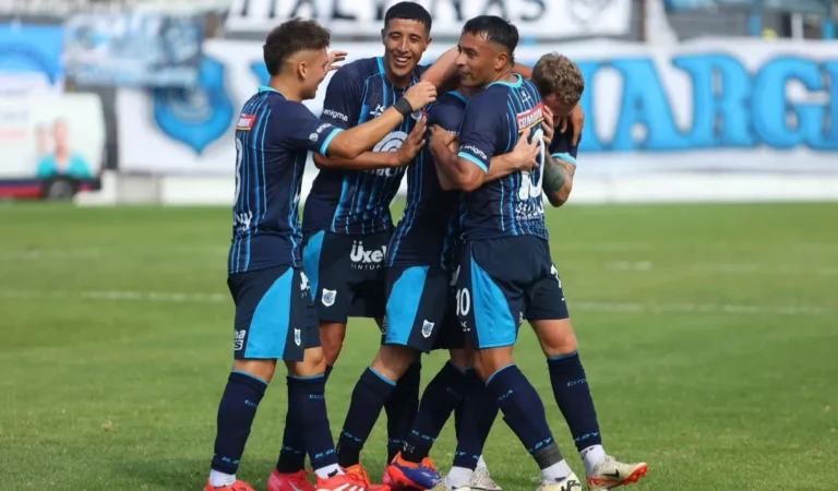 Gimnasia lidera la Zona B como el equipo más goleador de la Primera Nacional