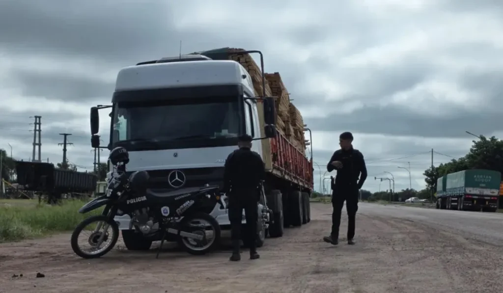 Robo de camión en Coronel Arias: sustrajeron más de  millones