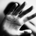 Detuvo a su ex pareja y a sus dos hijas: las mantuvo secuestradas durante dos días