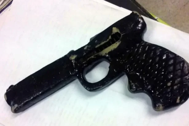 Detienen a joven con arma tumbera en San Pedro de Jujuy