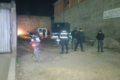 Detienen a porteño con Hilux robada y multarán a padres por caravanas de motos