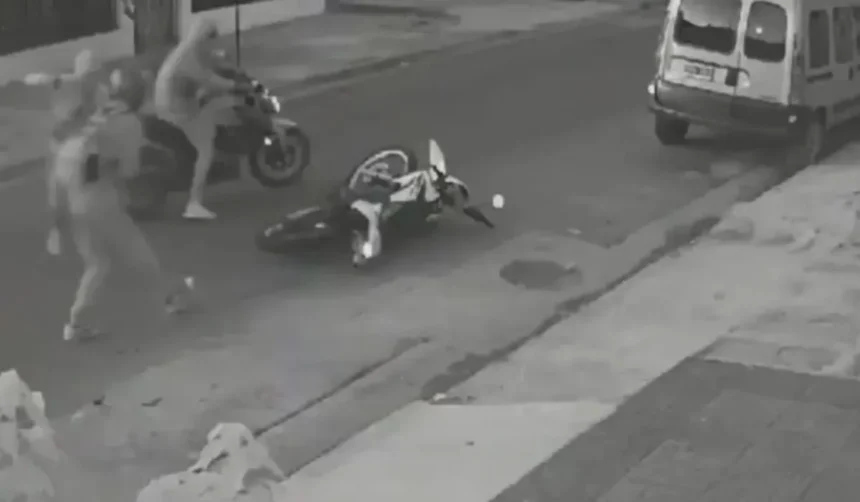Violento robo de moto en Palpalá: dos delincuentes atacaron a golpes a un vecino