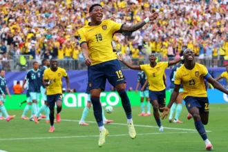 Ecuador vence a Alemania 2-1 y se acerca a la clasificación en el Grupo E