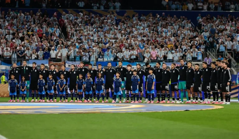 Argentina avanza a dieciseisavos tras vencer a Jordania con puntaje perfecto