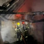 Incendio en Palma Sola: una abuela de 77 años pierde su hogar por completo