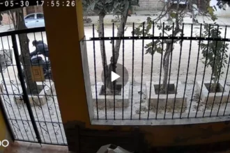 Robo de moto en Alto Comedero: delincuentes captados por cámaras de seguridad