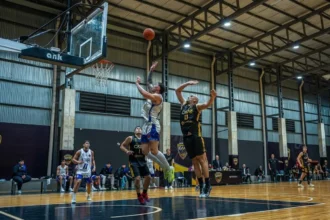 El Carmen Básquet avanza en los playoffs de la Liga Federal