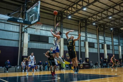 El Carmen Básquet avanza en los playoffs de la Liga Federal