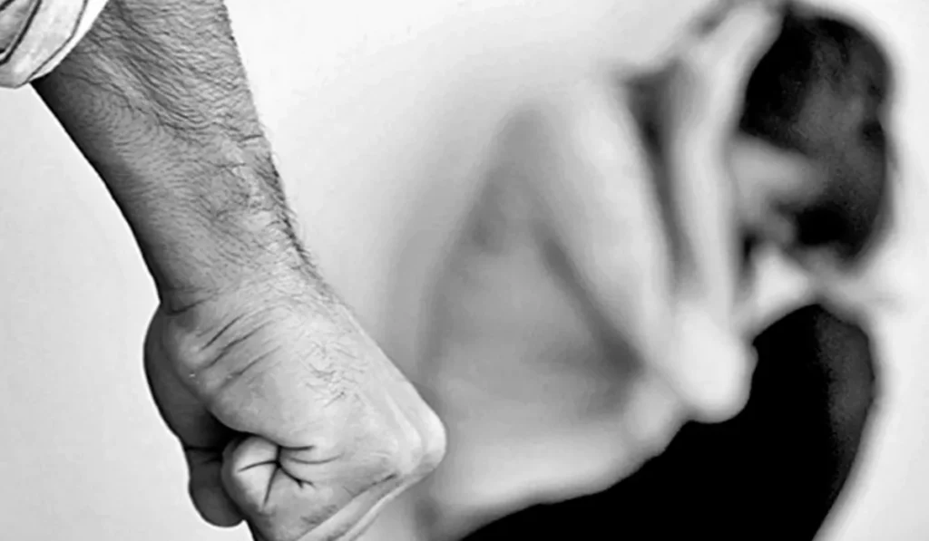 Agresión con tenedor en Libertador: hombre amenazó a su ex pareja