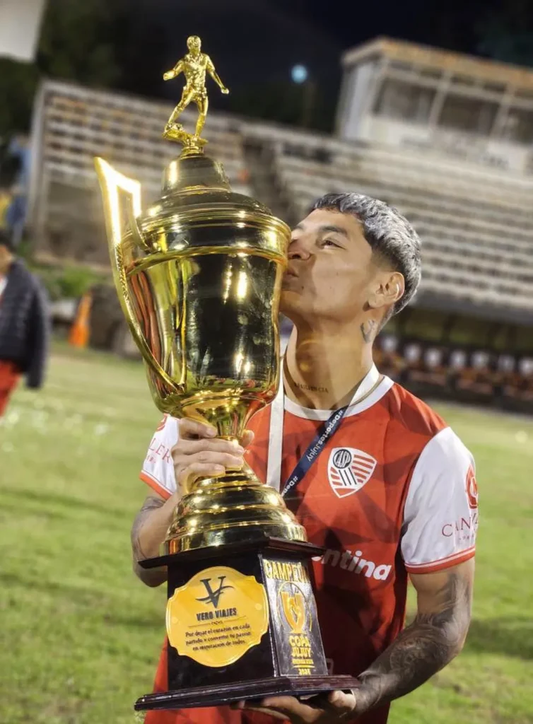 Atlético San Pedro, tricampeón de la Copa Jujuy tras vencer a Talleres en penales