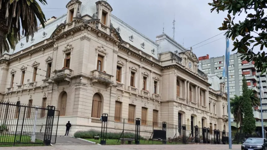 Aumento a estatales de Jujuy se pagará completo en julio