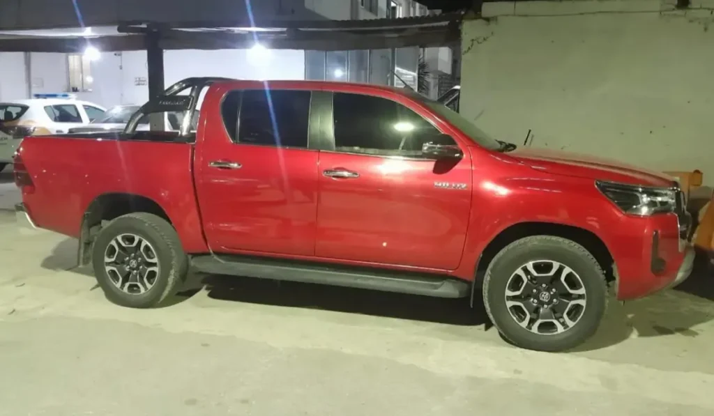 Chofer denunció a su jefe por una camioneta melliza en Jujuy