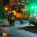 Choque y fuga en San Pedro: motociclista herido y conductor prófugo