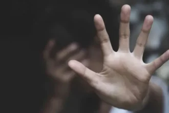 Denuncian abuso de menores en Jujuy: comerciante acusado y padre detenido tras golpiza