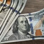 El dólar mayorista subió y cortó tres bajas consecutivas