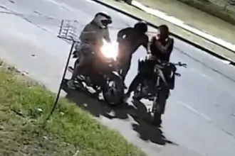 Entregá la moto o te mato: asalto con cuchillo en Ciudad de Nieva