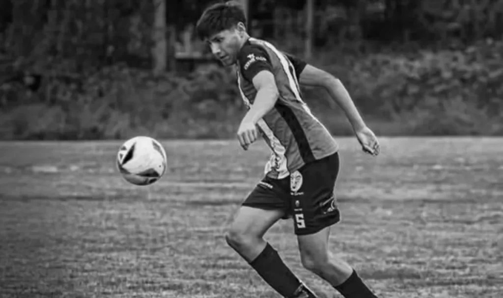 Falleció Marco Mendoza, futbolista de Ciudad de Nieva, en siniestro vial